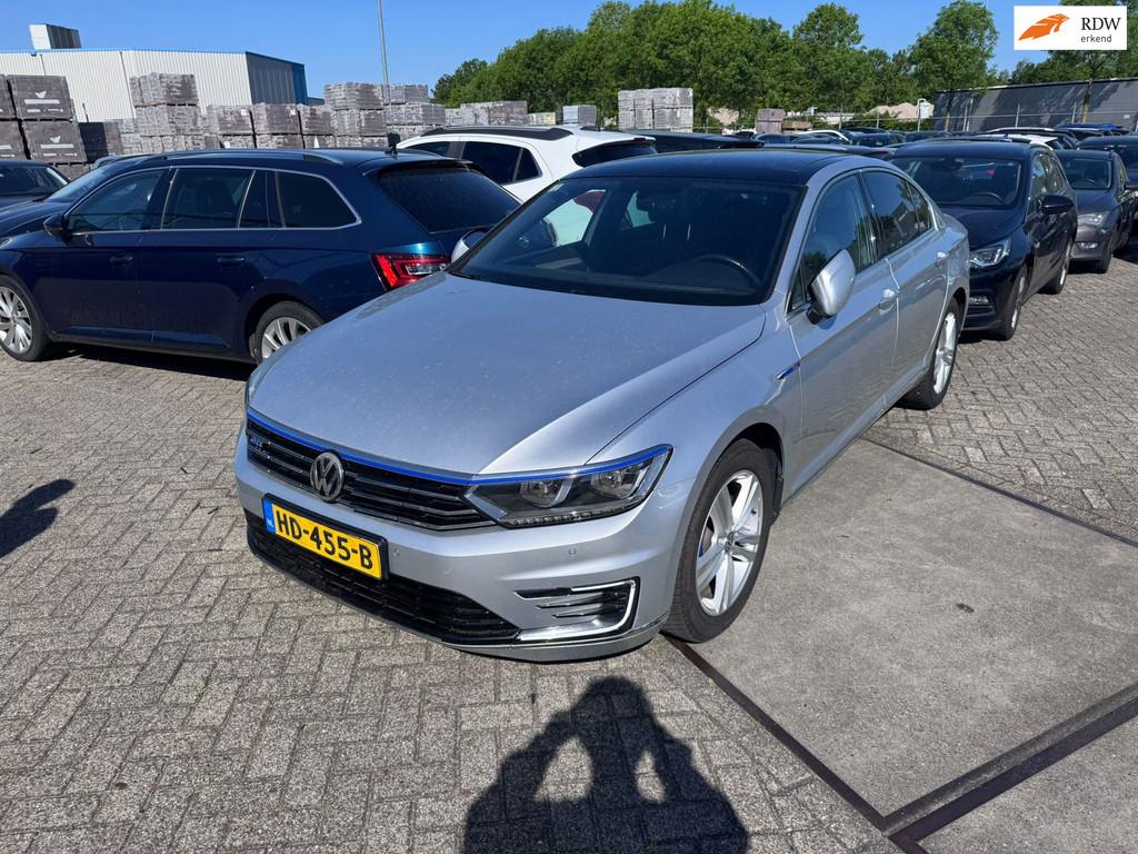 Volkswagen Passat 1.4 TSI GTE Highline, Gebruikt, LED verlichting, 1622 kg, Hybride Elektrisch/Benzine