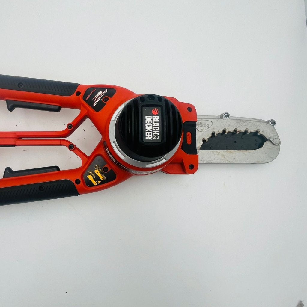 BLACK en DECKER Alligator Accu Snoeizaag GKC1000LQW Compleet, Black en Decker, Zo goed als nieuw, Support@blackendecker.com, 701 E. Joppa Road
Towson, MD 21286
USA