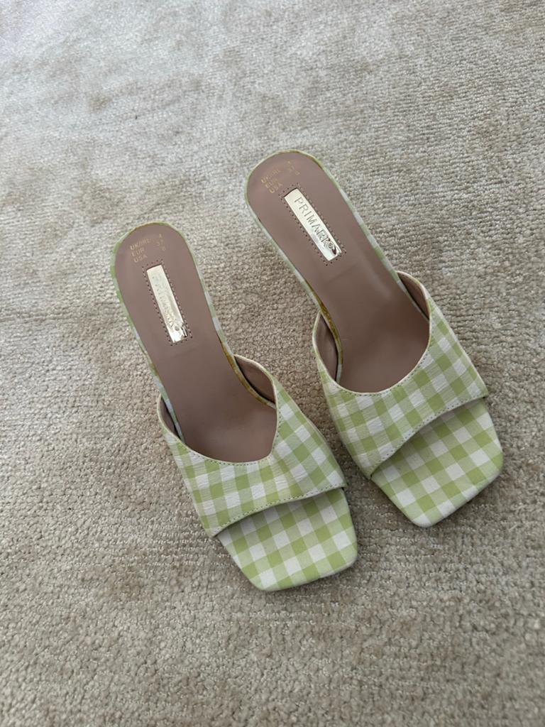 Nieuwe Primark dames muiltjes, Ophalen of Verzenden, Nieuw, Groen, Overige merken