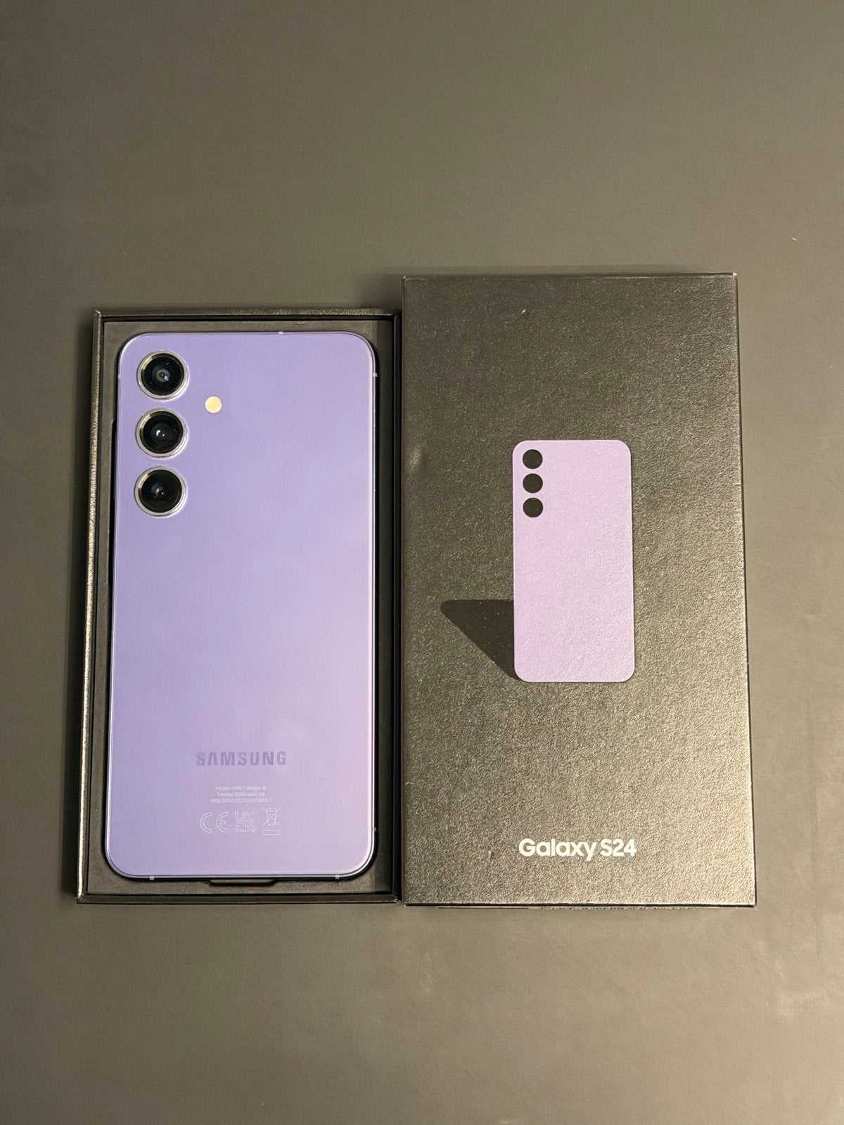 Samsung Galaxy S24 - 256GB - Cobalt Violet (Paars)