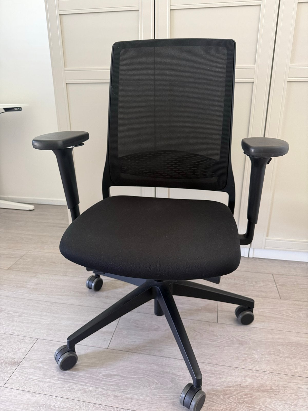 Gispen Zinn Smart Zwart Bureaustoel - Ergonomisch, Ophalen, Zwart, Zo goed als nieuw, Bureaustoel