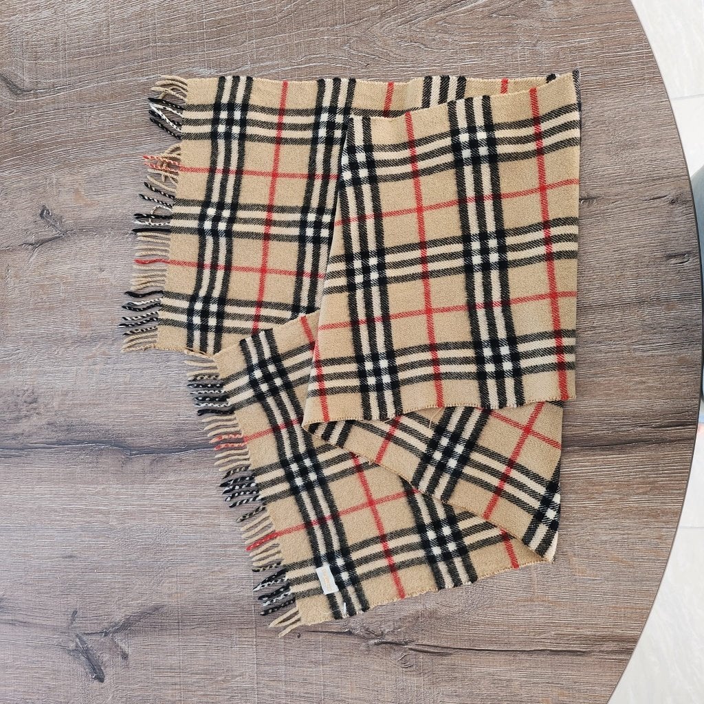 geweldige vintage wollen burberry sjaal, Maat 46/48 (XL) of groter, Ophalen of Verzenden, Zo goed als nieuw, Burberry