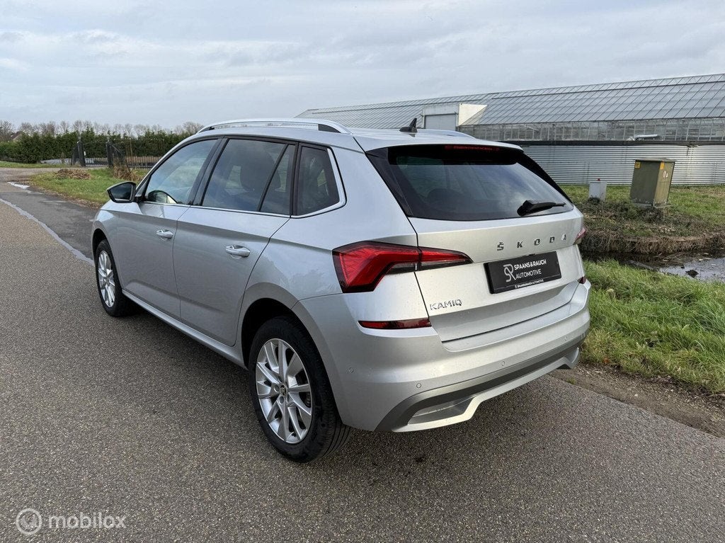 Skoda Kamiq 1.0 TSI Business Ed / Trekhaak / Virtual / Navi, Stof, Gebruikt, Zwart, Automatische klimaatregeling
