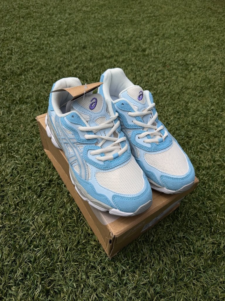 ASICS GEL-NYC Lichtblauwe Sneakers - Nieuw met doos maat 42, Blauw, Nieuw, Ophalen of Verzenden, Sneakers of Gympen