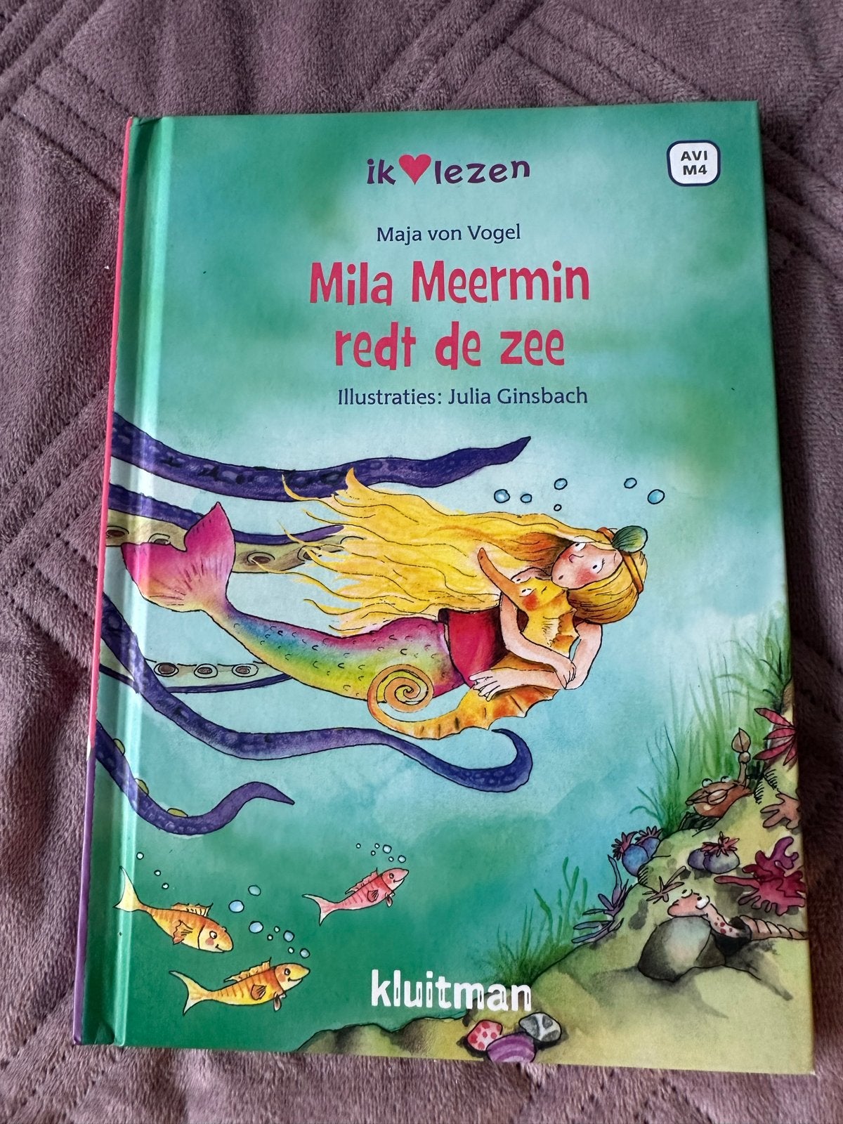 Mila Meermin redt de zee - Maja von Vogel (AVI M4), Boeken, Ophalen of Verzenden, Zo goed als nieuw, Sprookjes