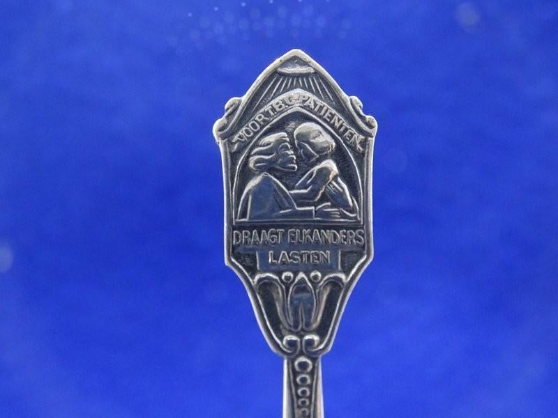 Lepeltje: TBC Patiënten, Verzenden