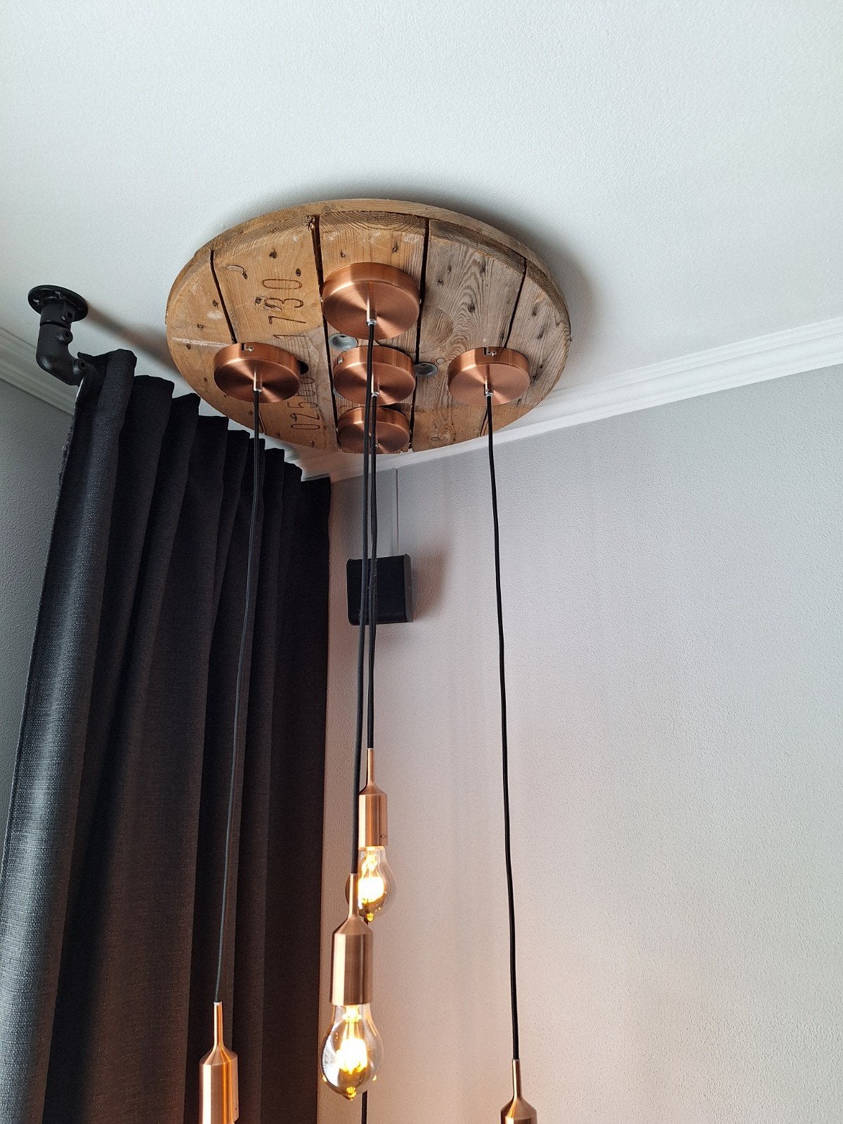 Unieke hanglamp van kabelhaspel met koperen fittingen, Ophalen, E27 (groot), Hout, Industrieel, Landelijk, Vintage