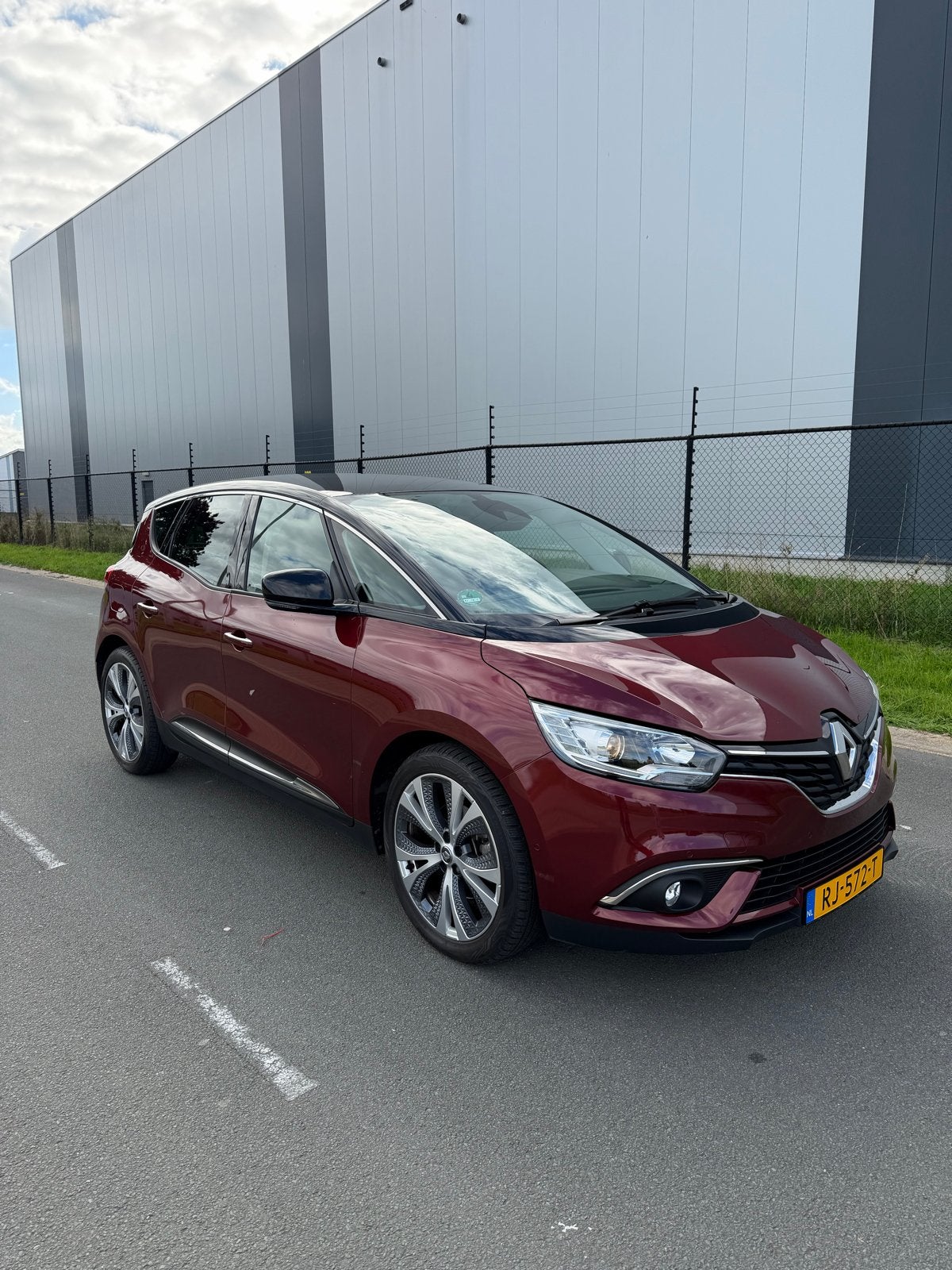 Renault Scénic 1.2 Energy TCe 130pk 2017 Rood, Voorwielaandrijving, 4 cilinders, 1850 kg, 132 pk