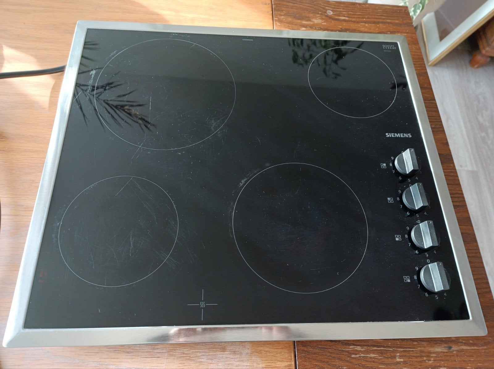 iQ100 SIEMENS Elektrische kookplaat 60cm  
ET645CEA1, Witgoed en Apparatuur, Kookplaten, Ophalen, Gebruikt, 4 kookzones, Inbouw