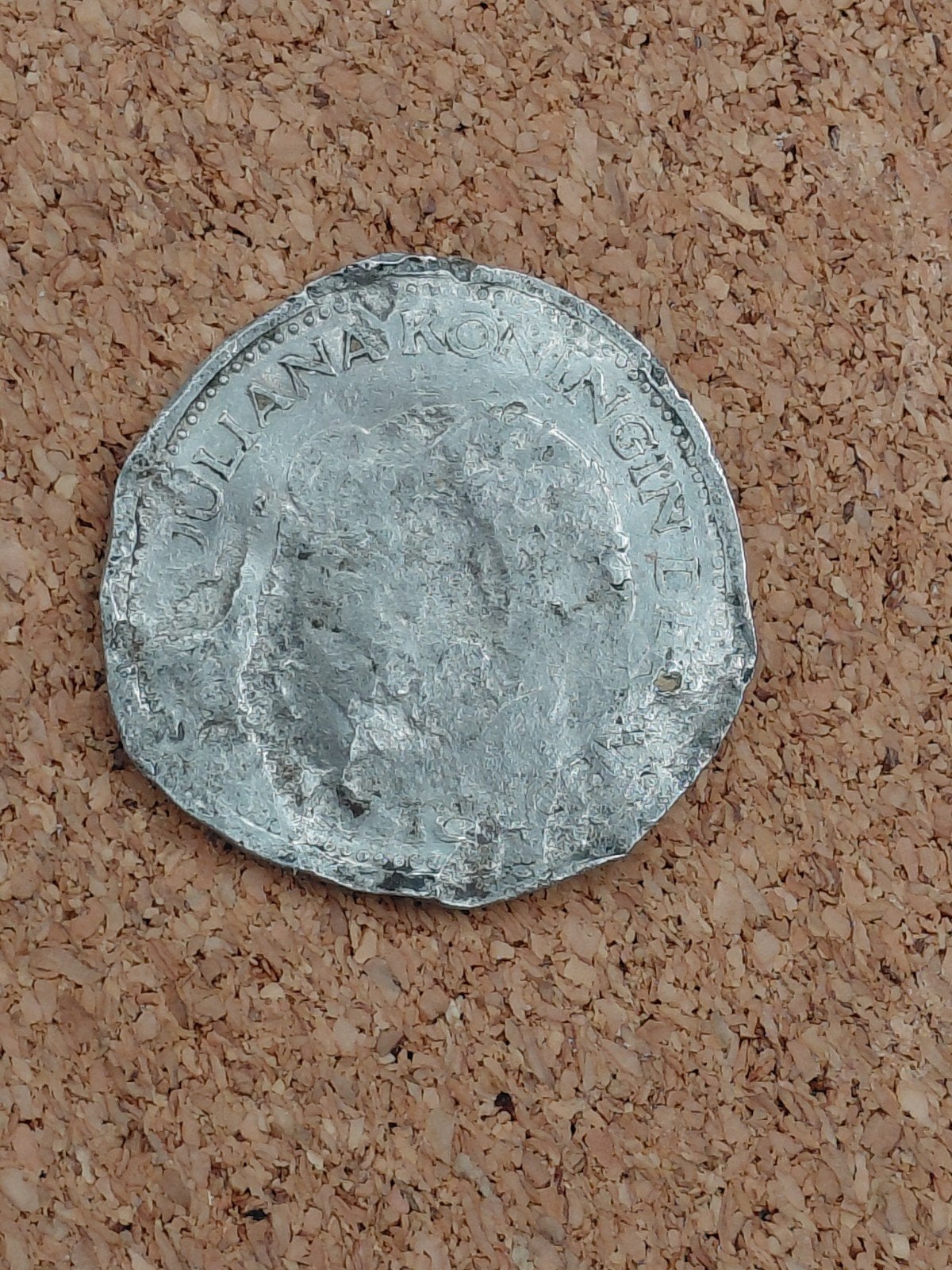 Oude Nederlandse zilveren gulden - beschadigd/misdruk, Postzegels en Munten, 1 gulden, Koningin Juliana, Zilver, Ophalen of Verzenden