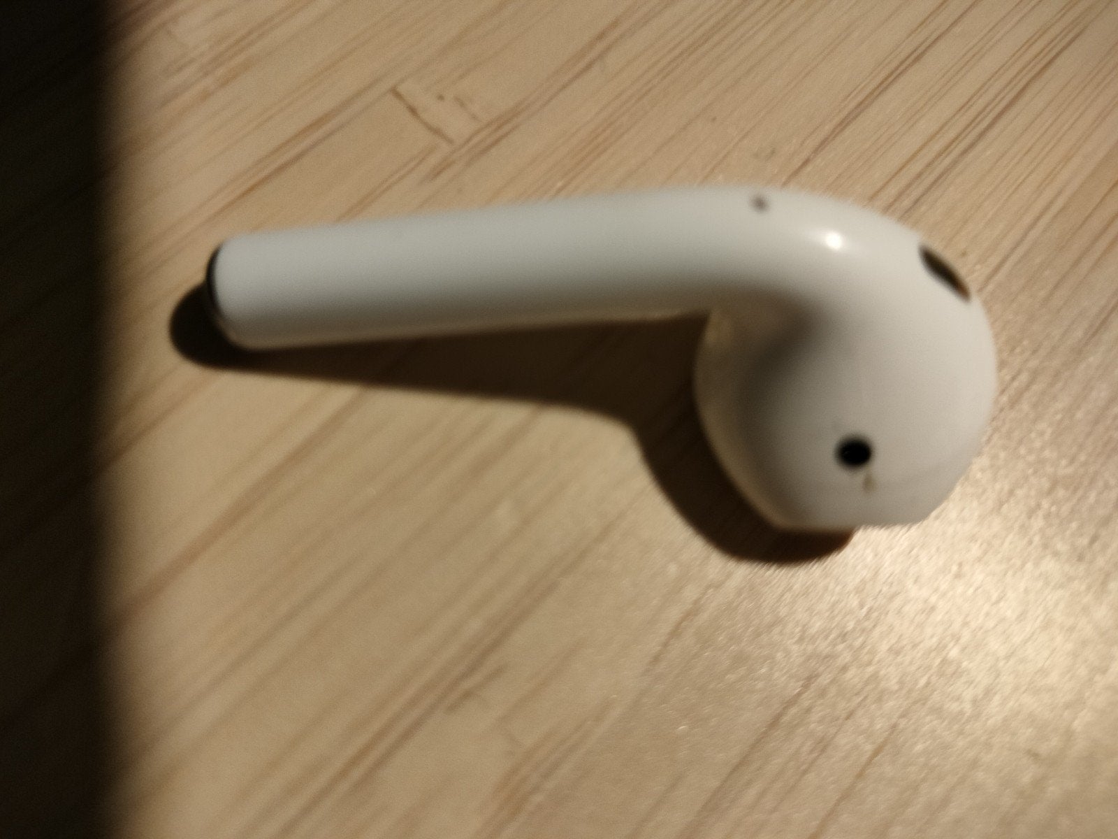 Apple AirPods (1e/2e generatie) - Rechter oortje, In-ear, Gebruikt, Draadloos, Ophalen of Verzenden
