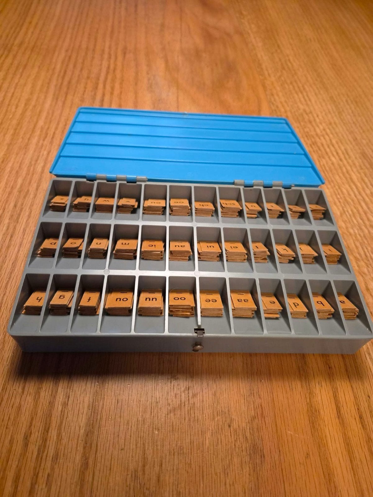 Vintage Letterdoosje - Taal en Lezen, Ophalen of Verzenden, Gebruikt, Puzzelen