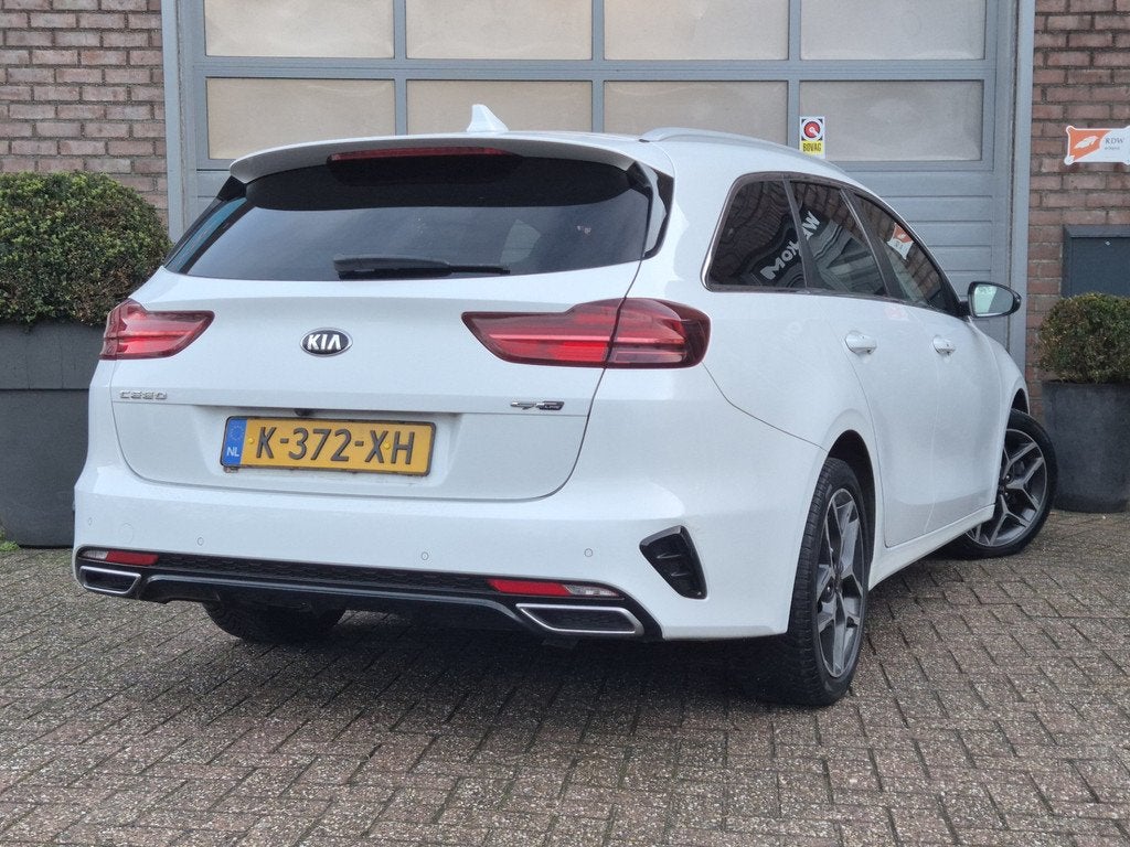 Kia Ceed Sportswagon 1.4 T-GDi GT-Line Trekhaak (bj 2021), Voorwielaandrijving, 4 cilinders, Wit, Origineel Nederlands