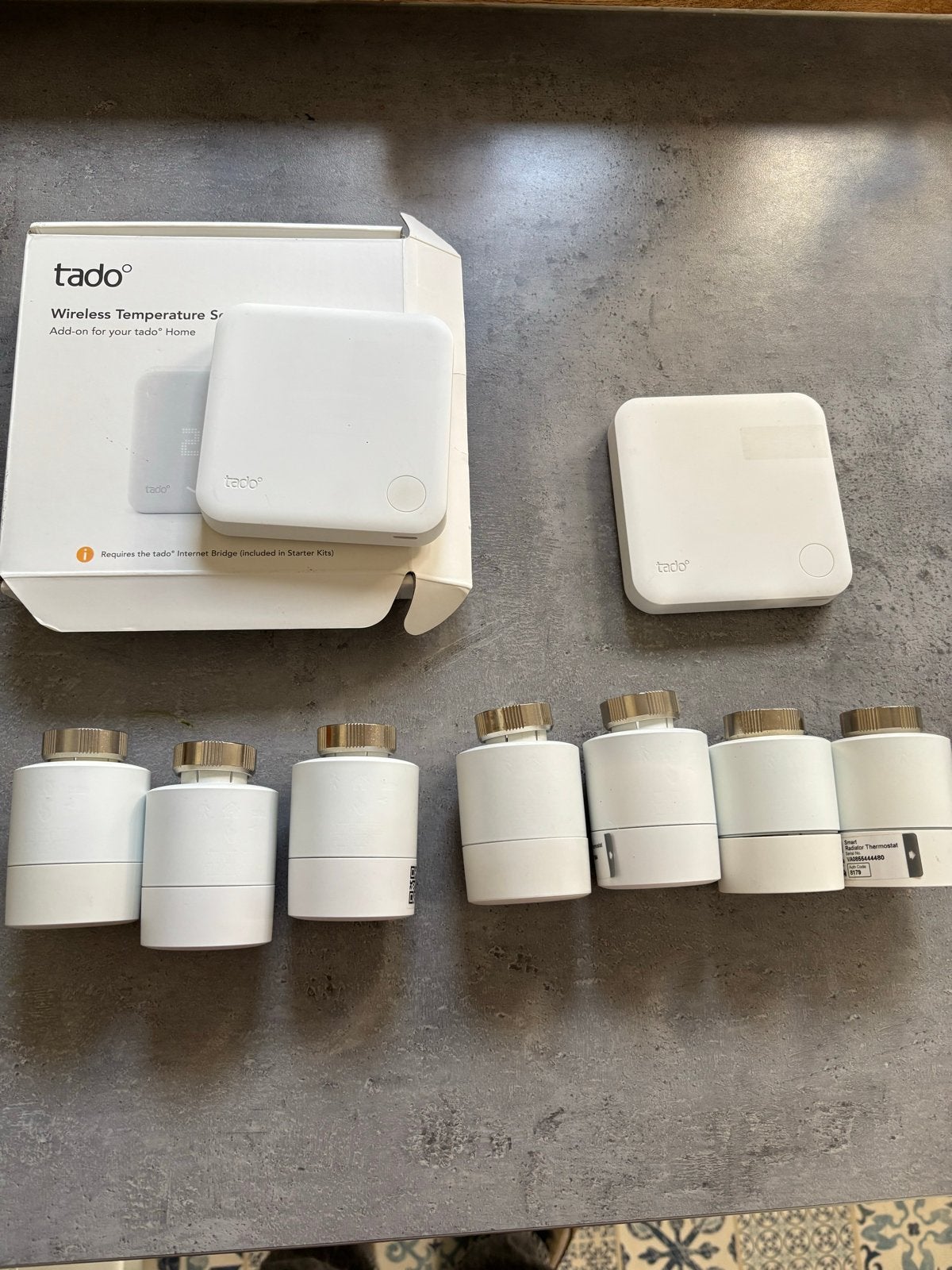 Tado Slimme Thermostaat & Radiatorthermostaten Set, Thermostaat, Gebruikt, Minder dan 30 cm, Minder dan 60 cm