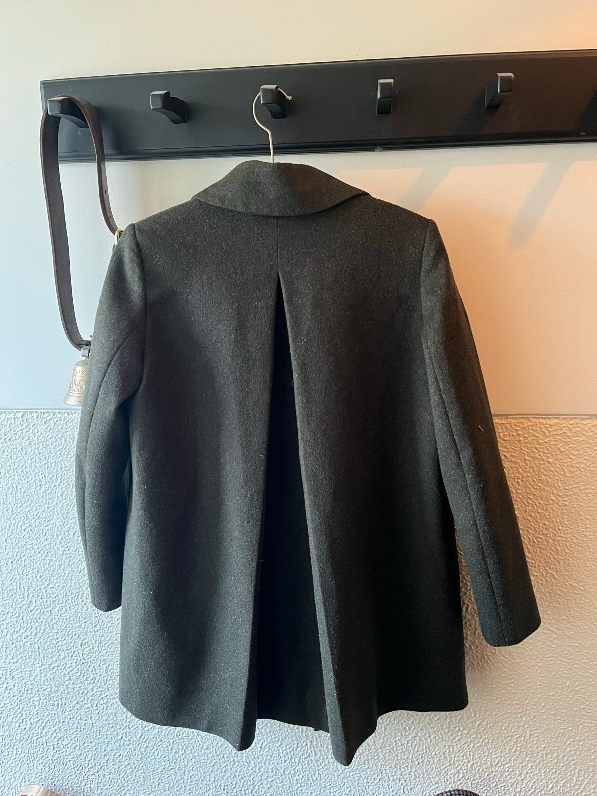 COS wollen jas XS - bieden vanaf €45,-, Ophalen, Zo goed als nieuw, Maat 34 (XS) of kleiner, Groen
