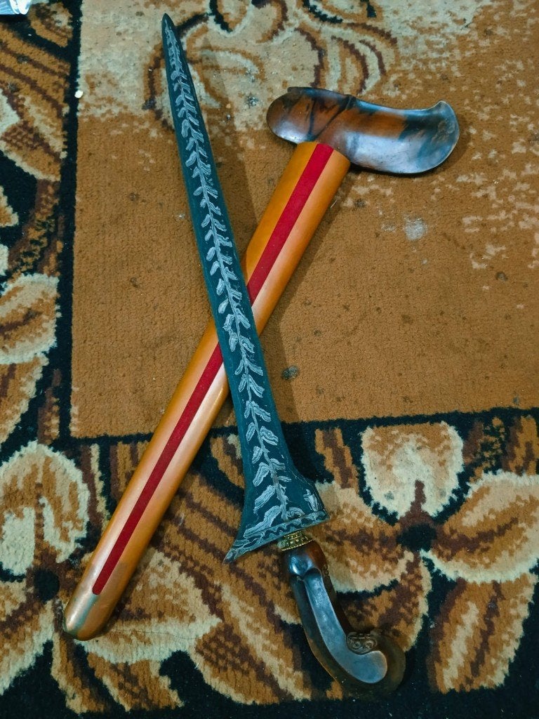 Antieke Keris Tilam Upih Pamor Mayang Mekar Timoho SVG85, Antiek en Kunst, Kunst | Niet-Westerse kunst, Wapen, Verzenden, Overige materialen