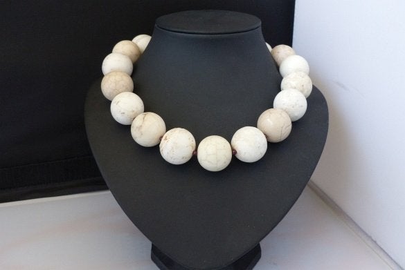 HOWLIET (24 mm) - GRANAAT ketting/oorhanger-set, Overige kleuren, Verzenden, Nieuw, Steen of Mineraal