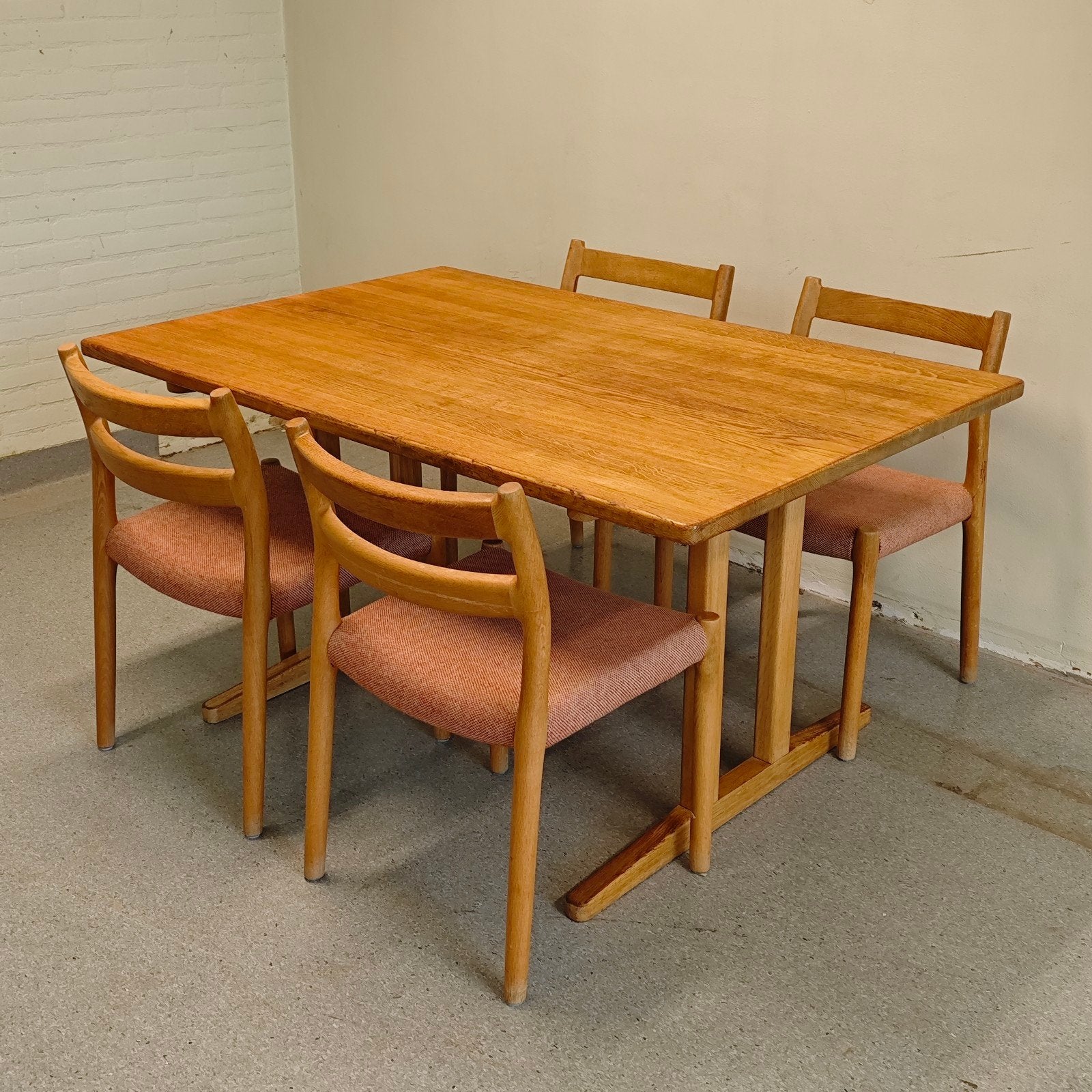 Vintage eetkamer set 4 Møller stoelen Børge Mogensen tafel, Huis en Inrichting, Complete eetkamers, Gebruikt, 4 tot 6 stoelen