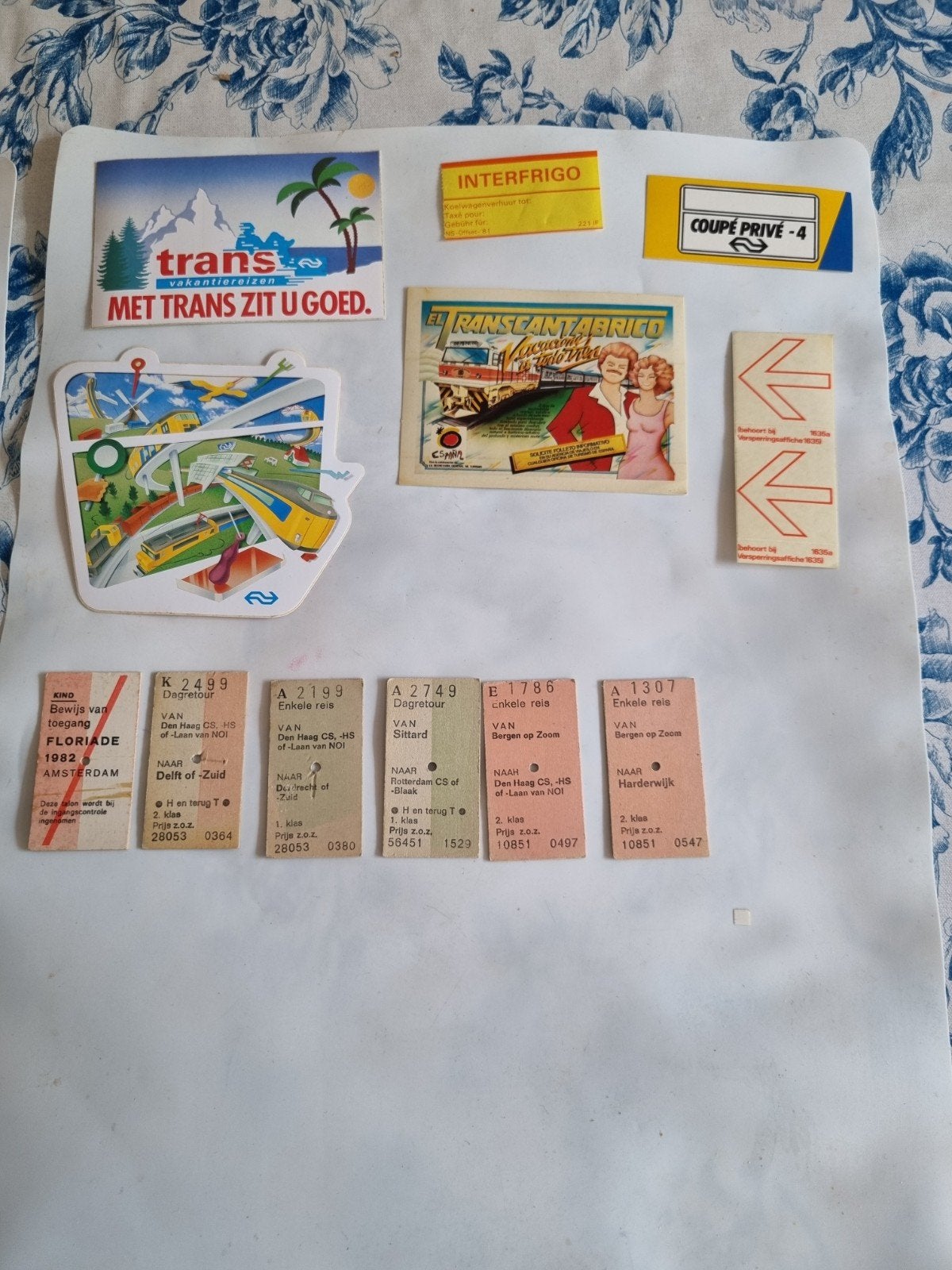 Verzameling van oude treinkaartjes en stickers, Ophalen of Verzenden, Gebruikt, Trein, Overige typen