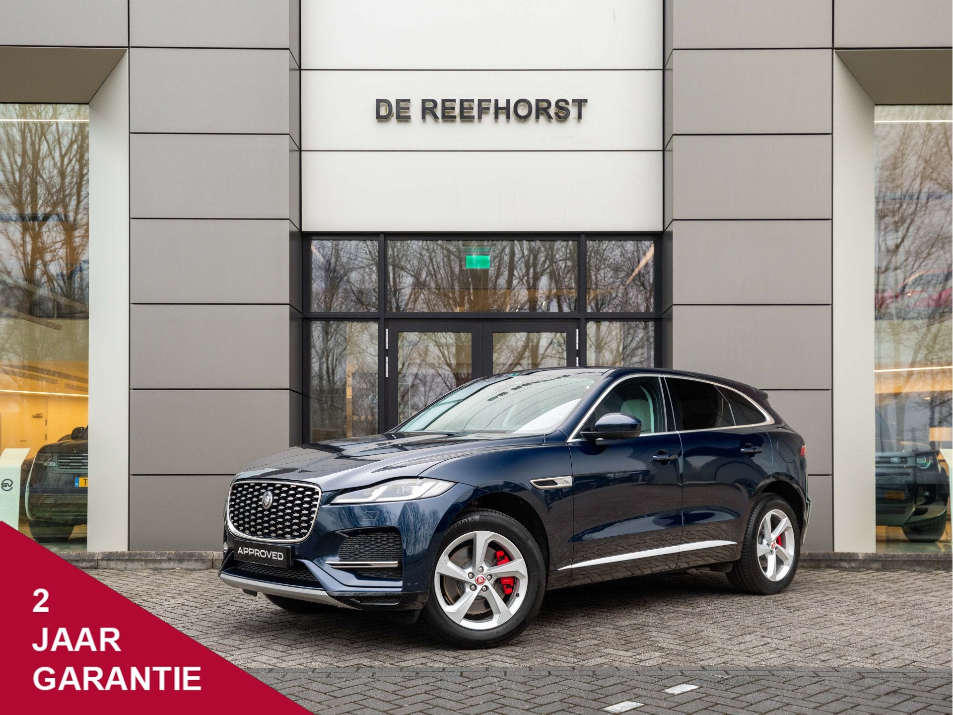 Jaguar F-Pace P400e 404pk AWD S | Adaptive Cruise | Licht in, Auto's, Jaguar, Automaat, Gebruikt, 4 cilinders, Blauw