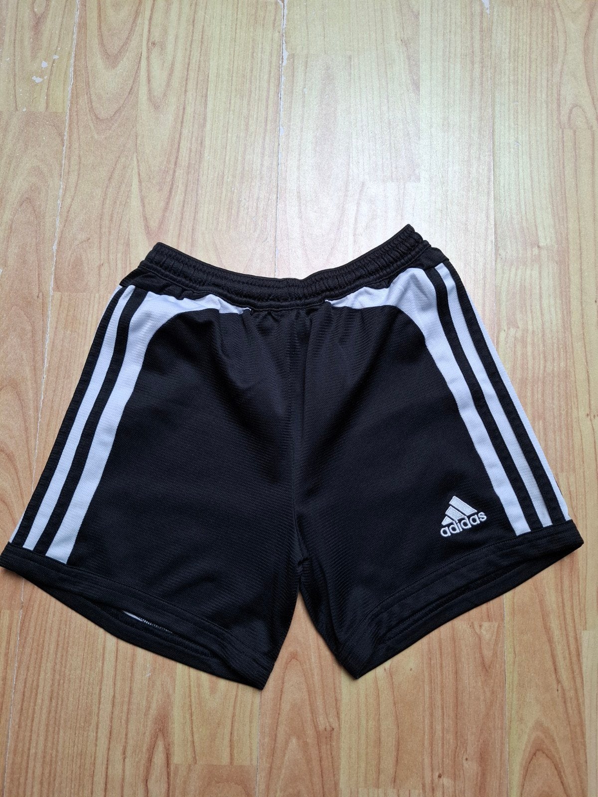 adidas sportbroekje mt 140, Adidas, Gebruikt, Jongen of Meisje, Sport- of Zwemkleding