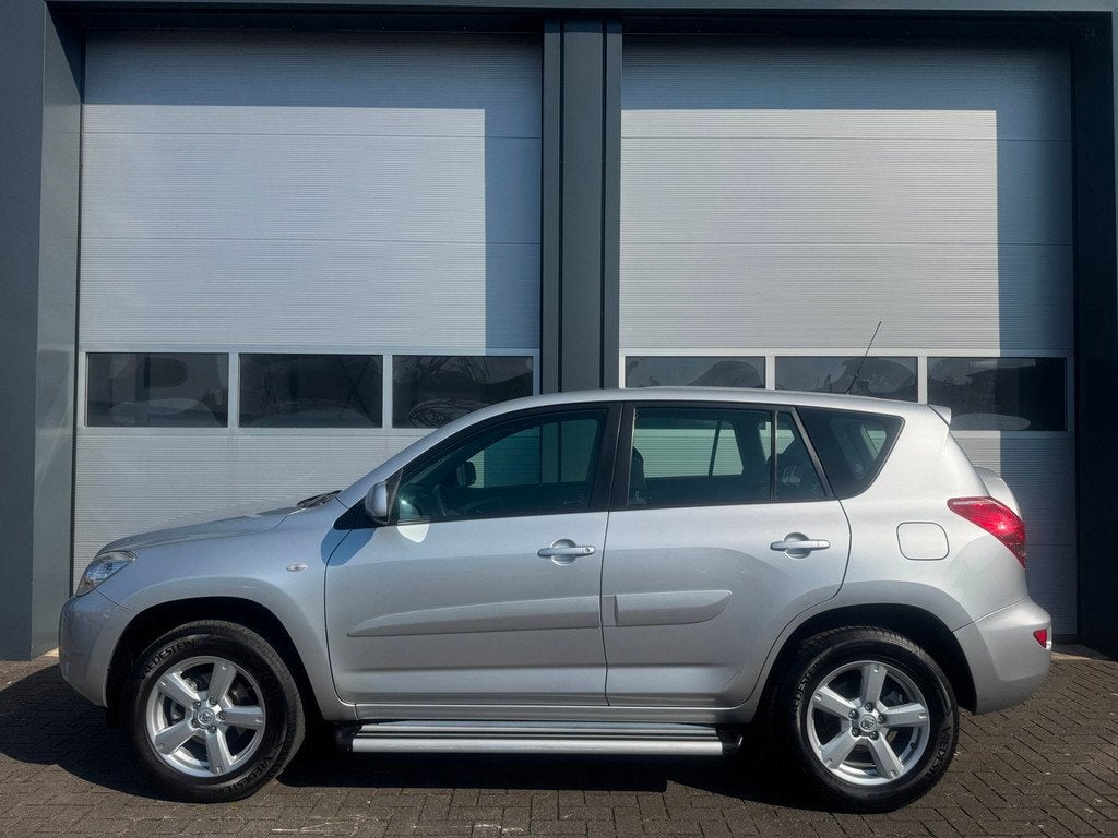 Toyota RAV4 2.0 VVTi Linea Sol Airco Cruise Trekhaak, 1998 cc, 4 cilinders, 2000 kg, Origineel Nederlands