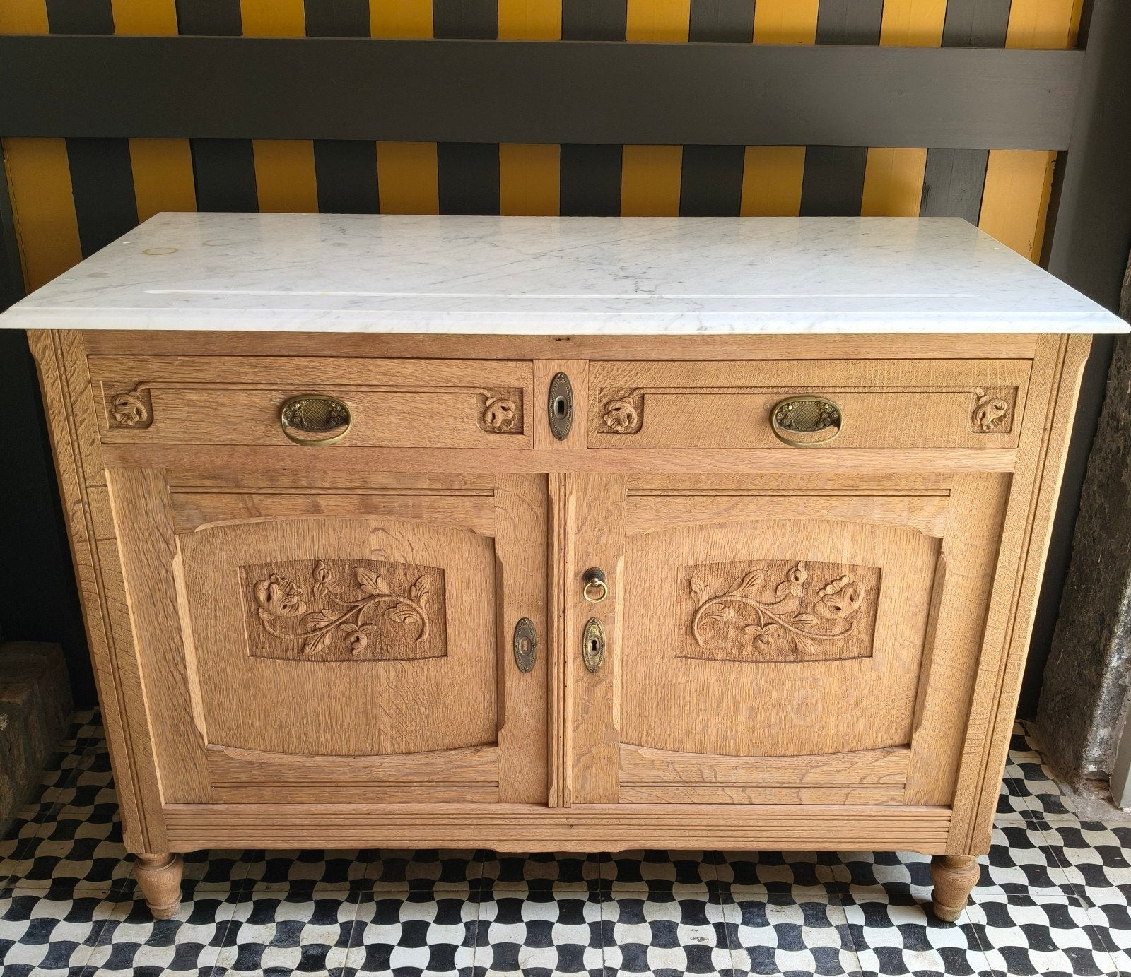 Antieke commode dressoir met marmeren blad., Ophalen, Gebruikt, 100 tot 150 cm, Eikenhout