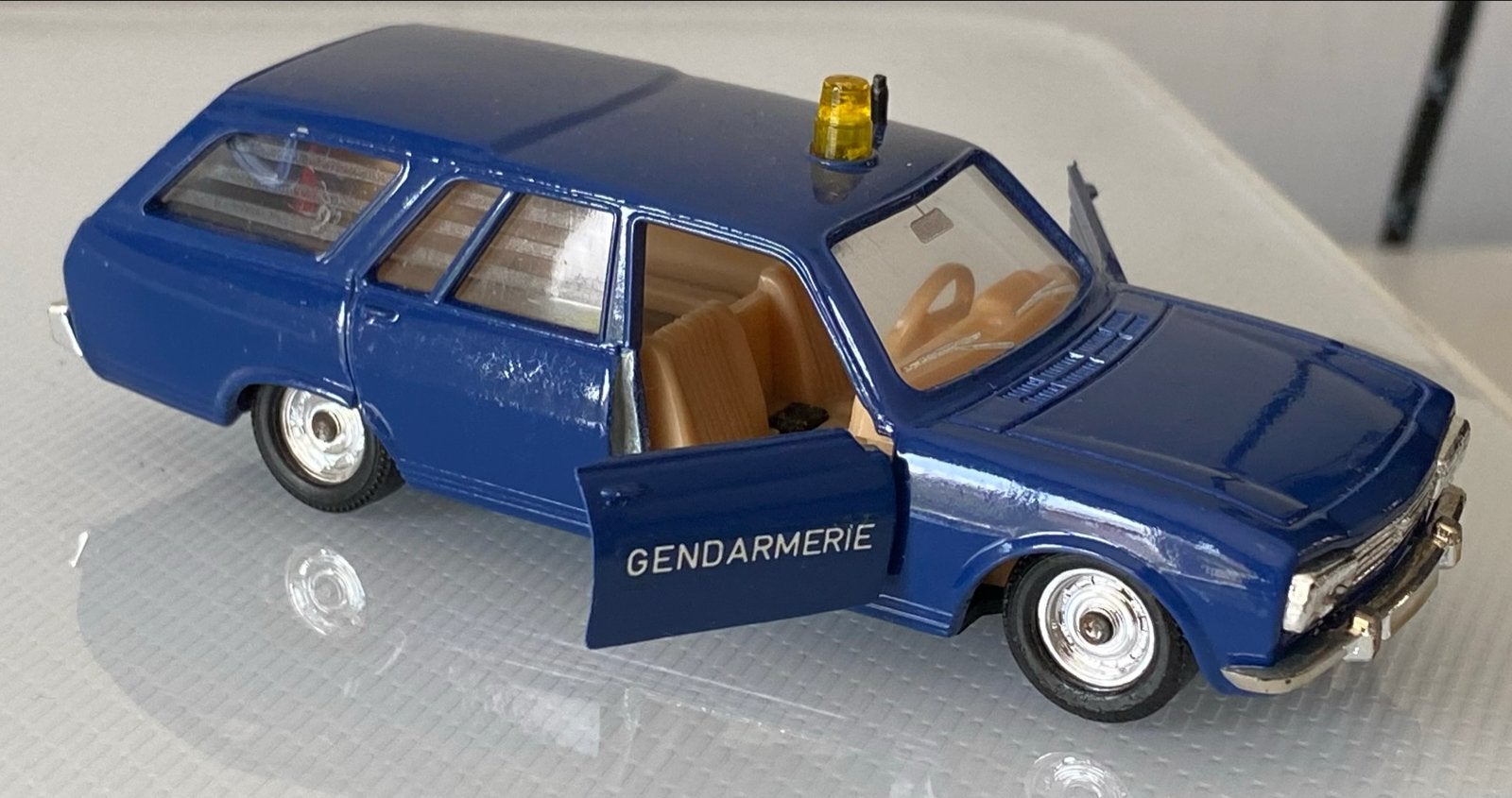 Solido Peugeot 504 Break Gendarmerie 1:43 - Nieuwstaat, Ophalen of Verzenden, Nieuw, Auto, Solido