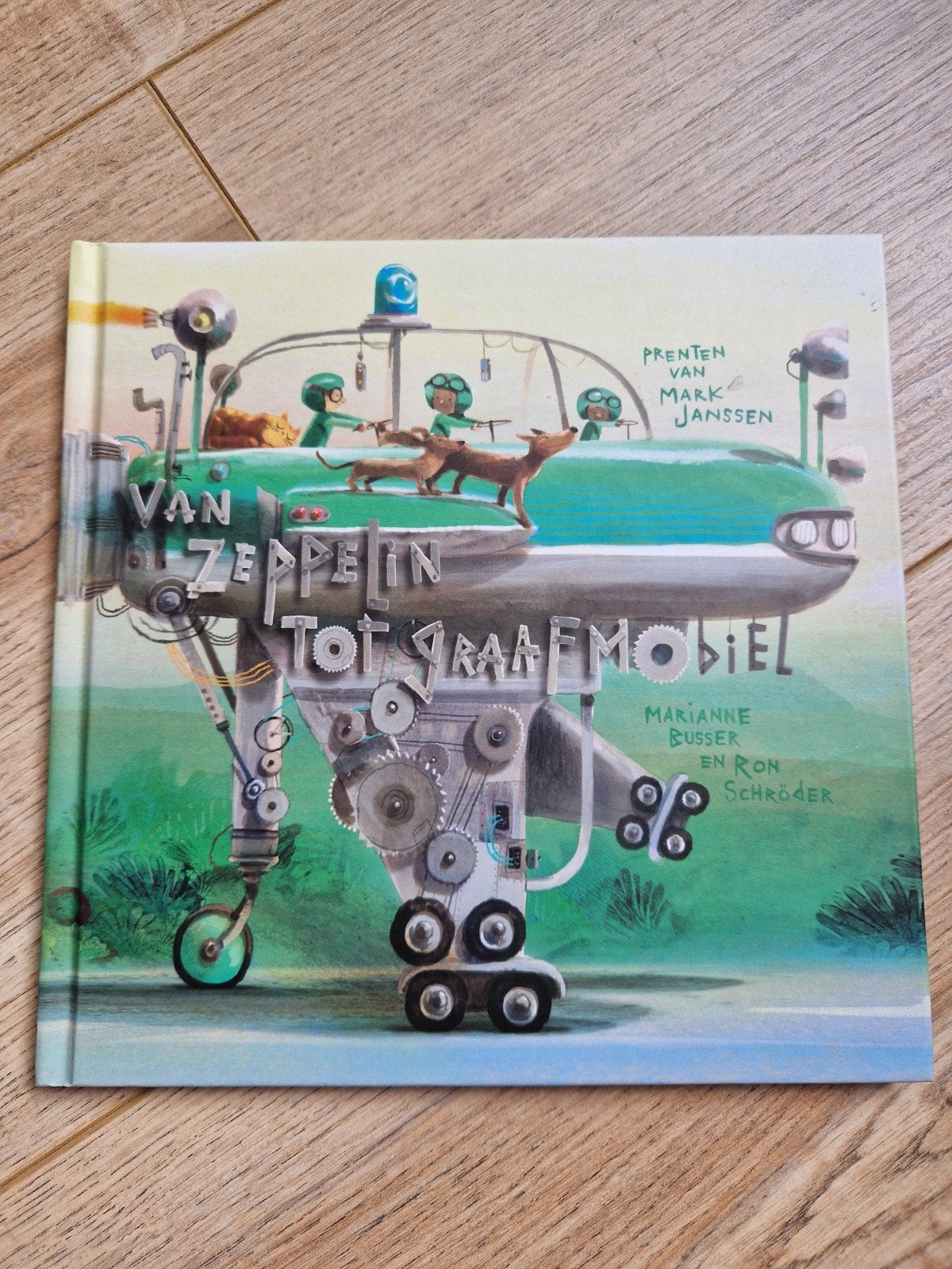 Van Zeppelin tot Graafmobiel - Prentenboek, Ophalen of Verzenden, Zo goed als nieuw, Marianne Busser & Ron Schröder, Prentenboek