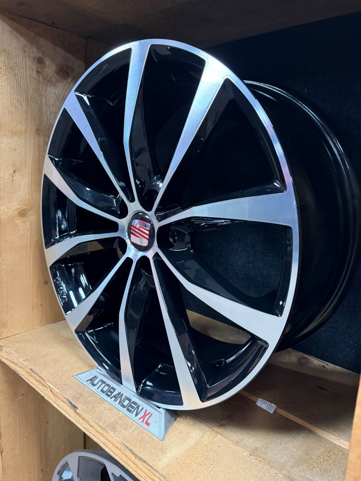 18 Inch Excl. Vw Polo, Ibiza , Arona, Fabia Velgen 5x100, Info@autobandenxl.nl, 18 inch, Nieuw, Ophalen of Verzenden