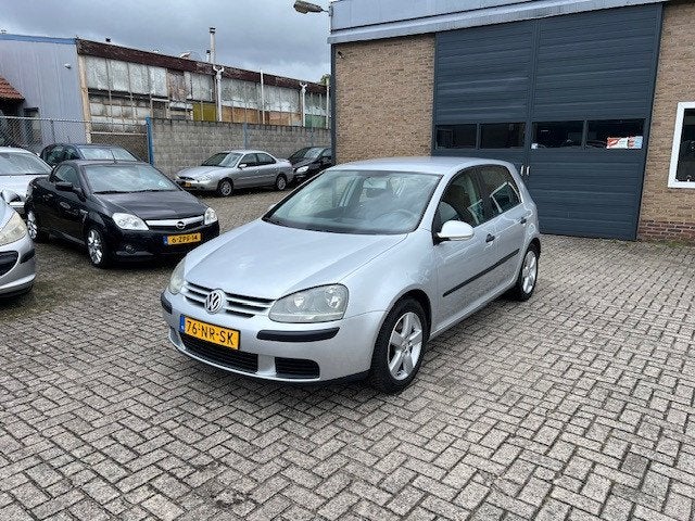 Volkswagen Golf 1.4 FSI Trendline, Auto's, Voorwielaandrijving, Stof, Gebruikt, Zwart