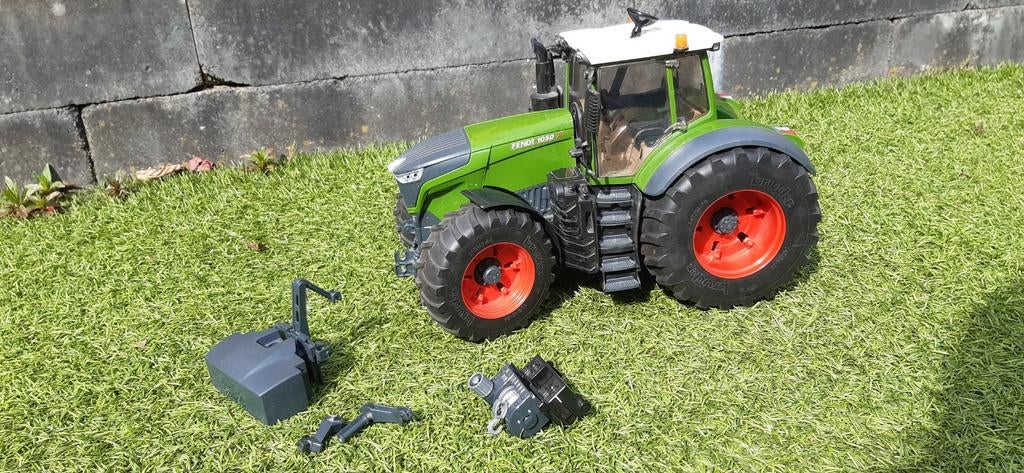 Bruder trekker 1050, Ophalen, Gebruikt