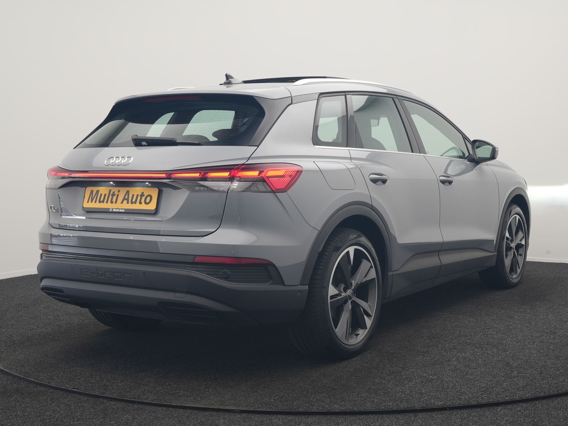 Audi Q4 e-tron 40 Advanced edition 77 kWh 204pk Dealer O.H |, Automaat, Dealer onderhouden, Gebruikt, 82 kWh