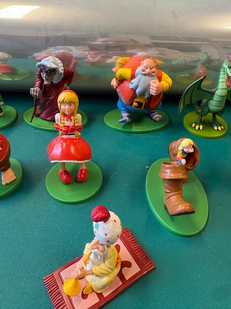 Efteling Sprookjesfiguren Collectie - 8 Beeldjes, Verzamelen, Efteling, Zo goed als nieuw, Beeldje of Poppetje, Ophalen of Verzenden