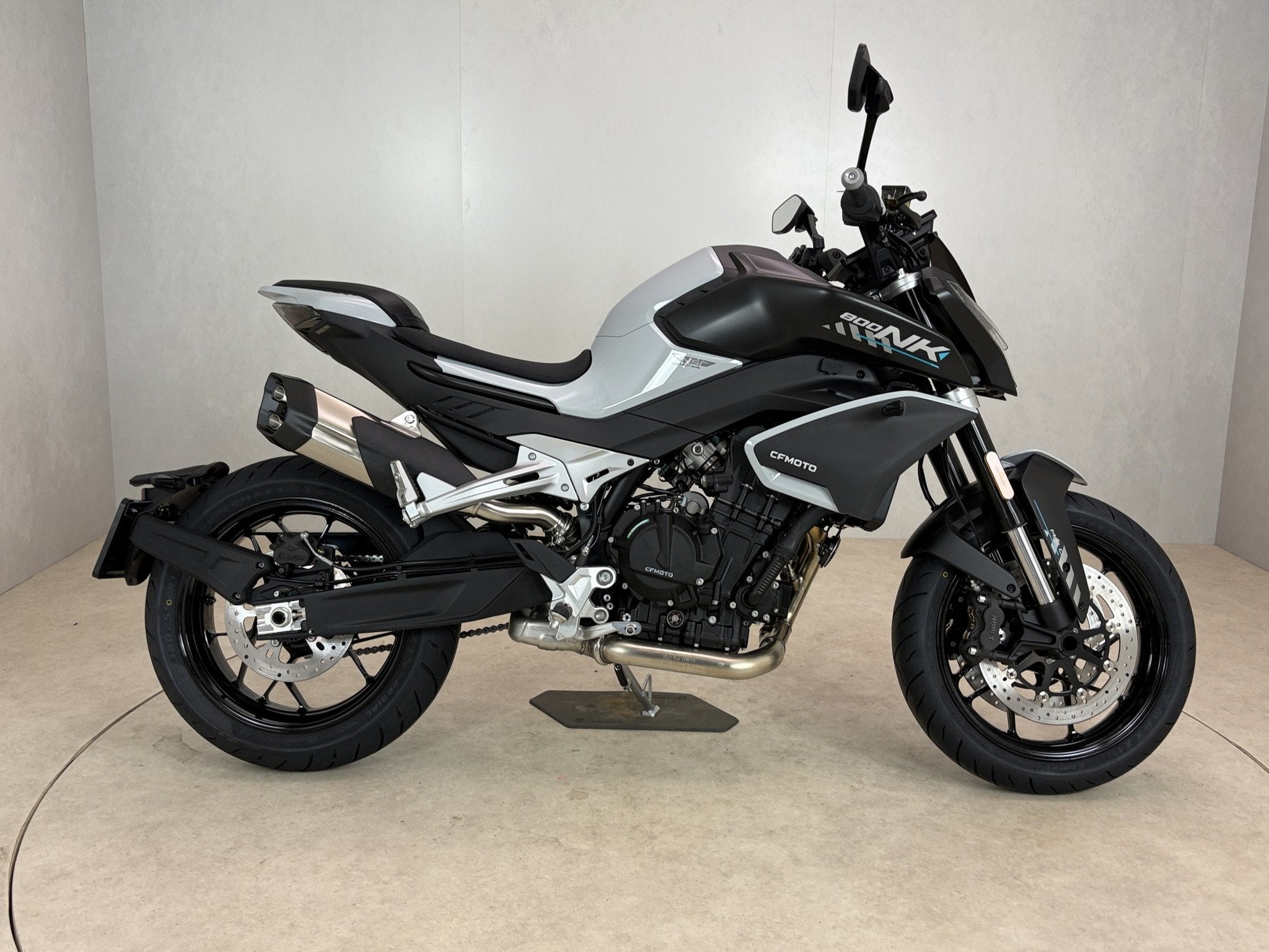 CFMOTO 800NK Advenced TC (bj 2026), Meer dan 35 kW, Naked bike, Contact@bwimport.be, Bedrijf