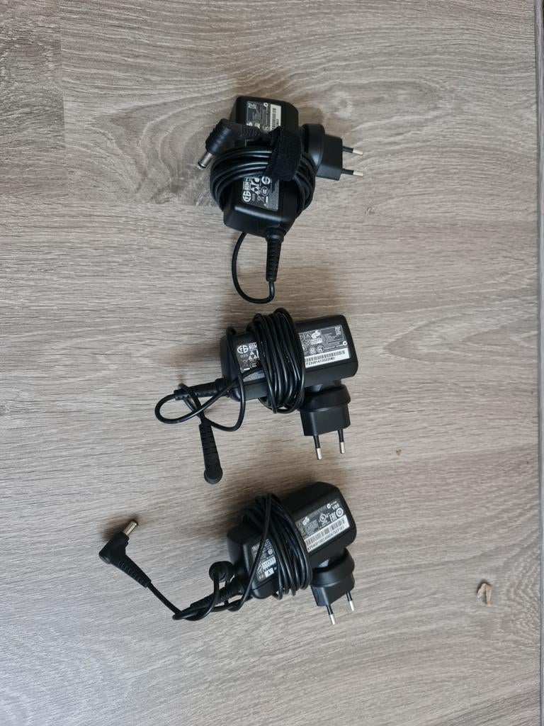 3x Chicony AC/DC Adapters - 19V 2.1A (40W), Ophalen of Verzenden, Gebruikt, Chicony