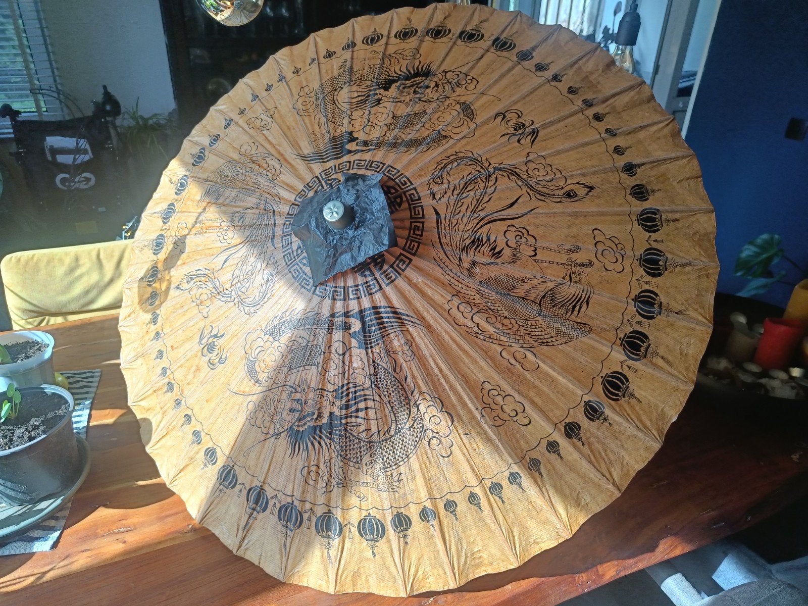 Sierlijke vintage parasol uit de jaren '70 - Fotostudio deco, Vintage, Gebruikt, Ophalen of Verzenden, Natuurlijk materiaal