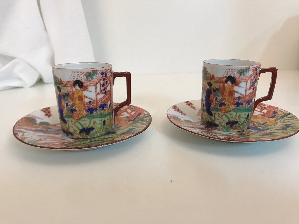 2  mokka kopjes Victoria, Ophalen of Verzenden, Zo goed als nieuw, Porselein, Kop en/of schotel
