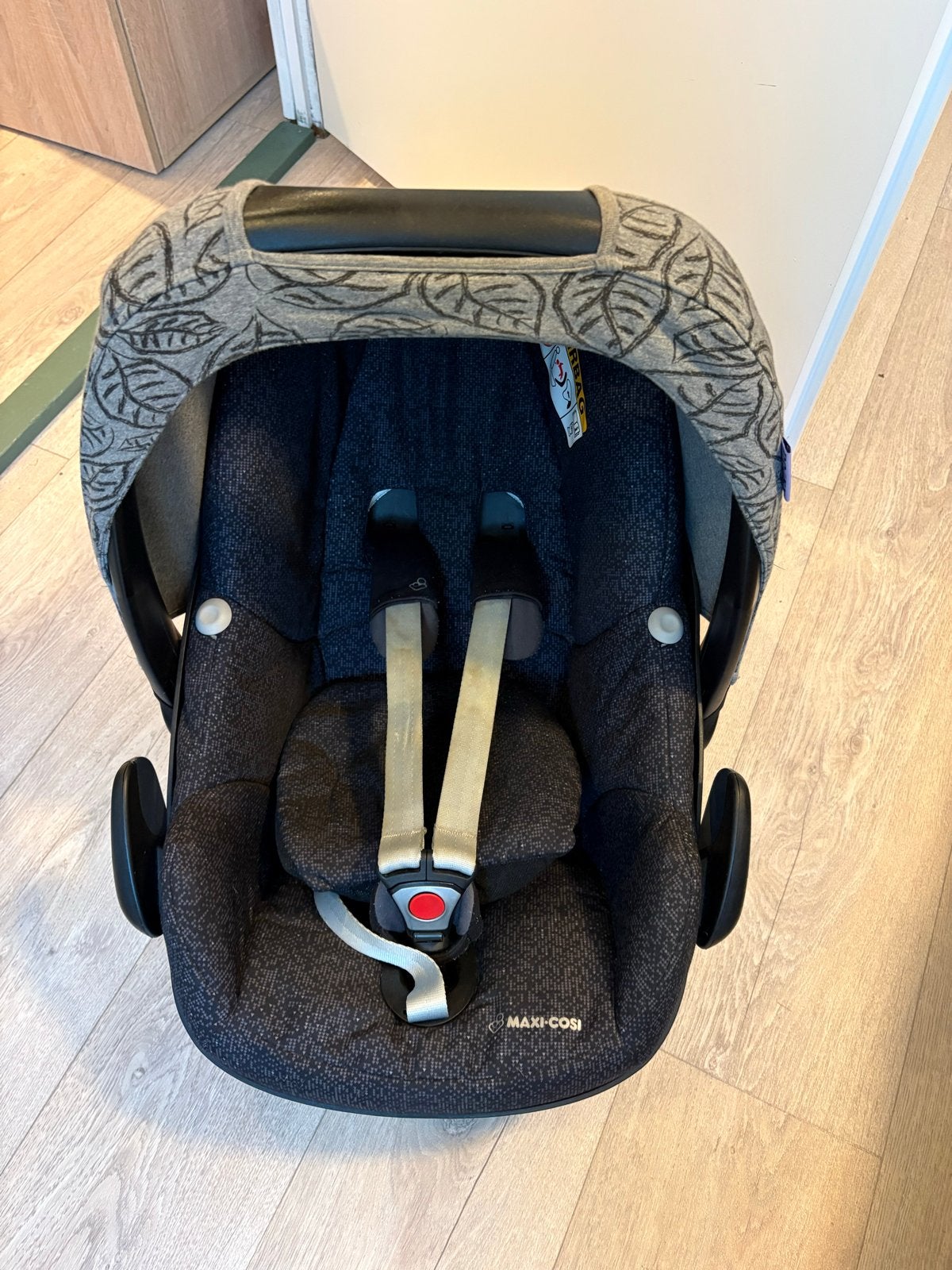 Foto 2 van Maxi-Cosi autostoel met Dooky hoes