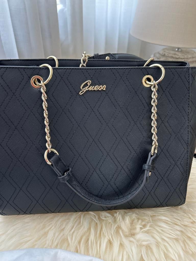 Guess Handtas Zwart met Gouden Details, Ophalen of Verzenden, Zo goed als nieuw, Zwart, Handtas