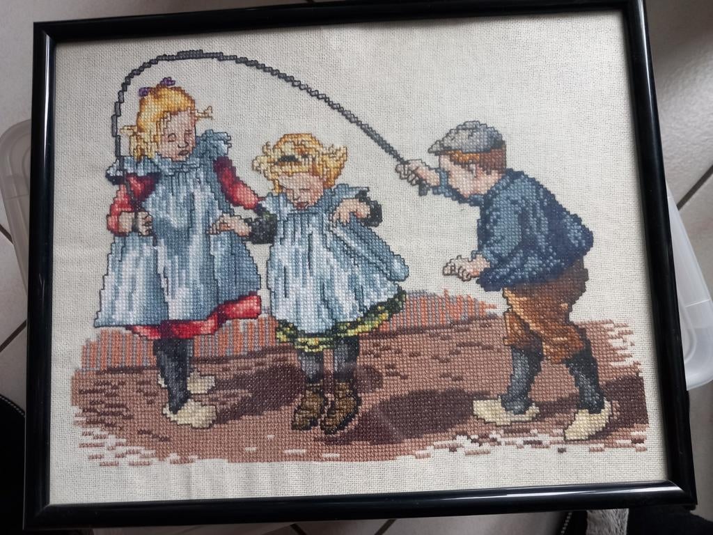Ot en Sien "Touwtje springen" of "Spelen" en geborduurd., Hobby en Vrije tijd, Ophalen of Verzenden, Overige typen