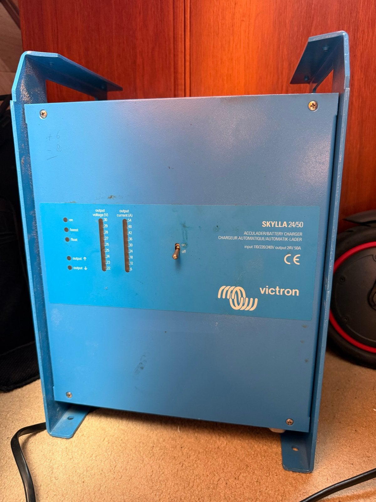 Victron Skylla 24/50 Acculader, Witgoed en Apparatuur, Ophalen, Gebruikt