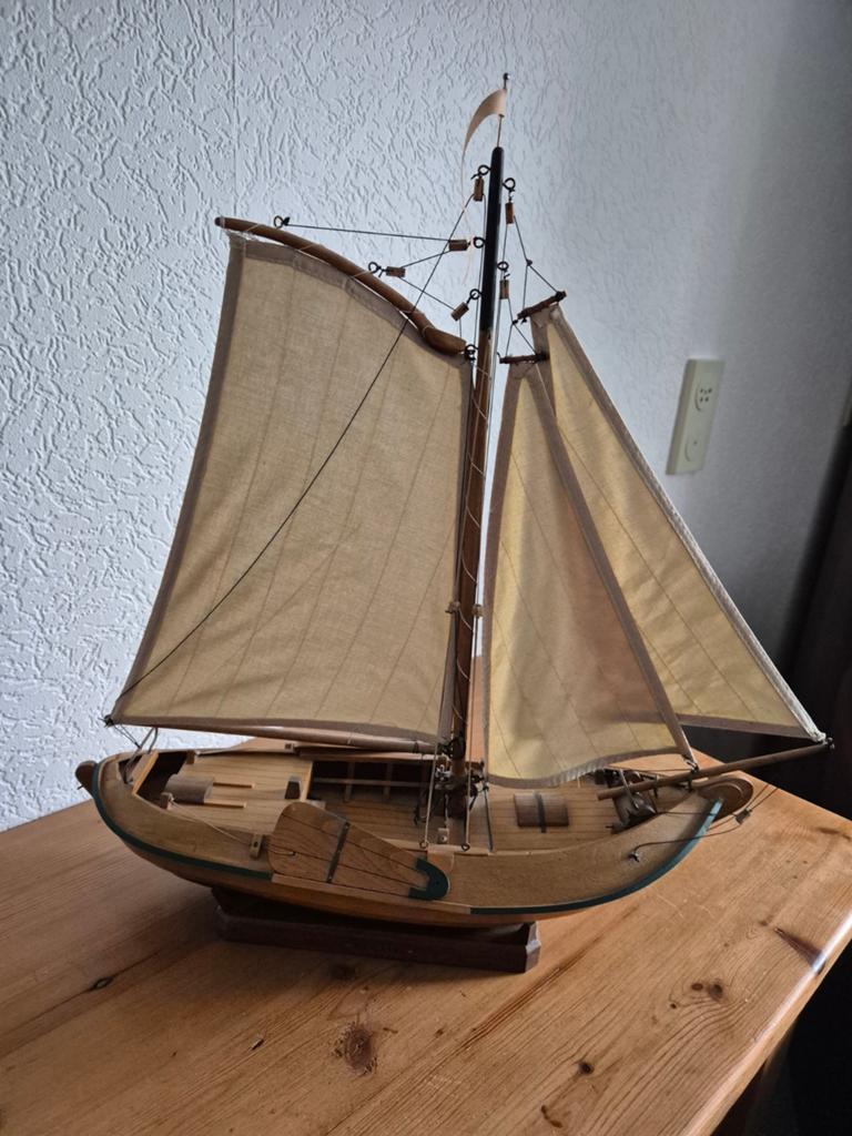 Decoratie plat bodem bootje, Ophalen, Gebruikt, 1:32 tot 1:50
