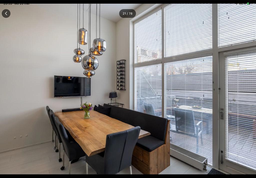 Robuuste eettafel met bank en stoelen., Huis en Inrichting, Ophalen, Gebruikt