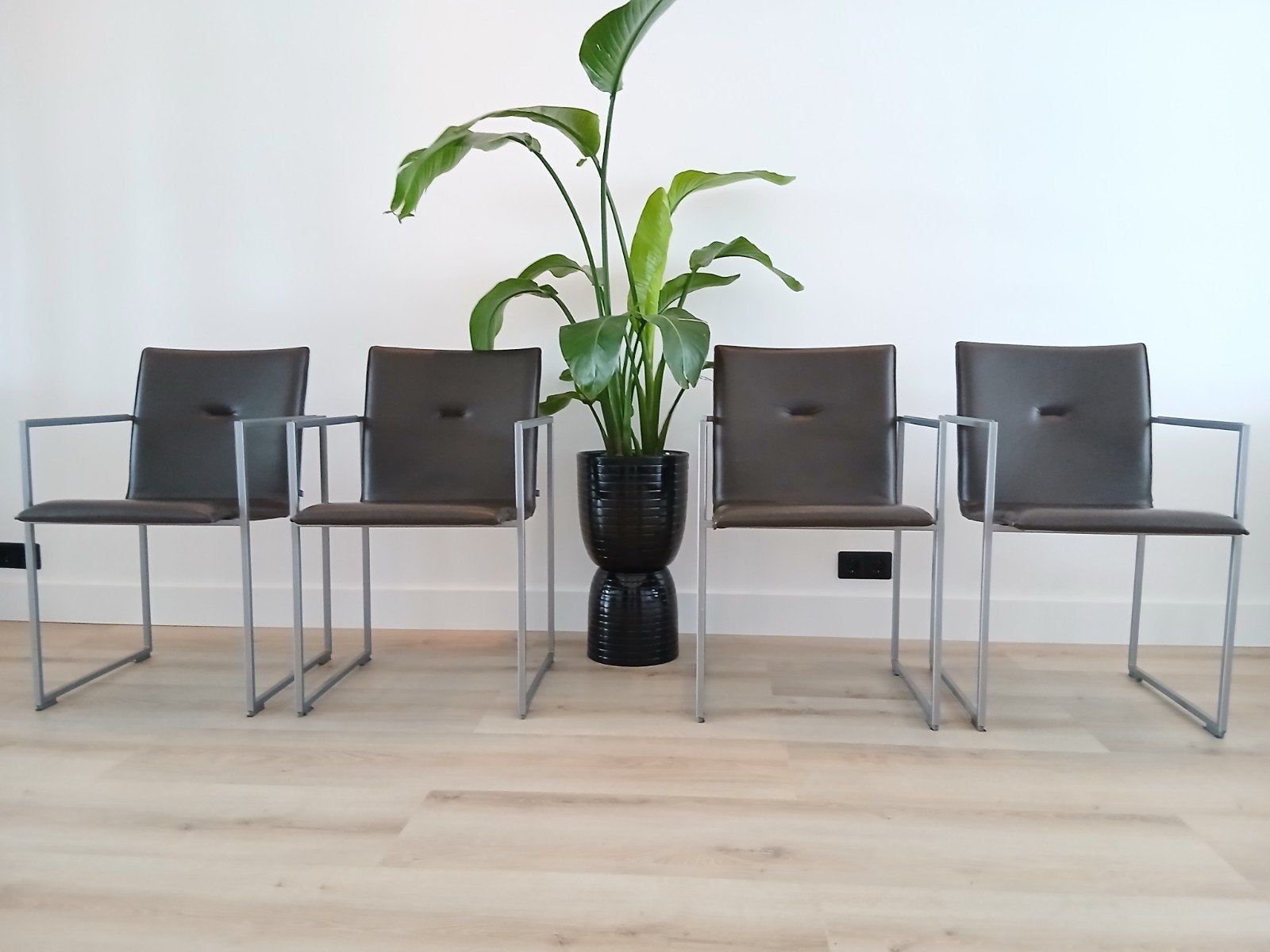4 Leren Arco Frame Design Stoelen, Huis en Inrichting, Ophalen, Bruin, Leer, Zo goed als nieuw