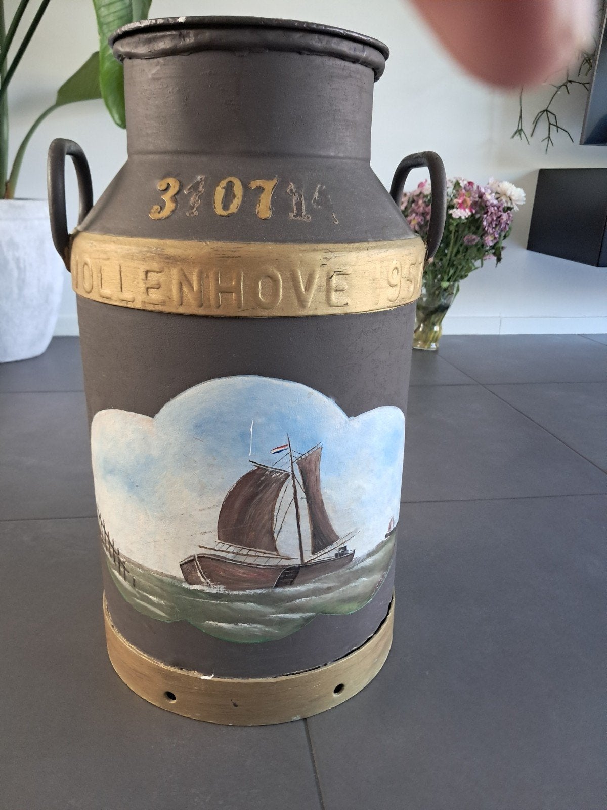 Melkbus 57 cm hoog, Ophalen