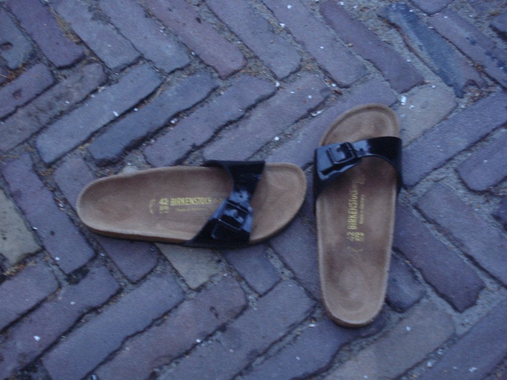 BIRKENSTOCK MADRID ZWART 42 NU GRATIS VERZENDING PER POST, Slippers, Verzenden, Zwart, Nieuw