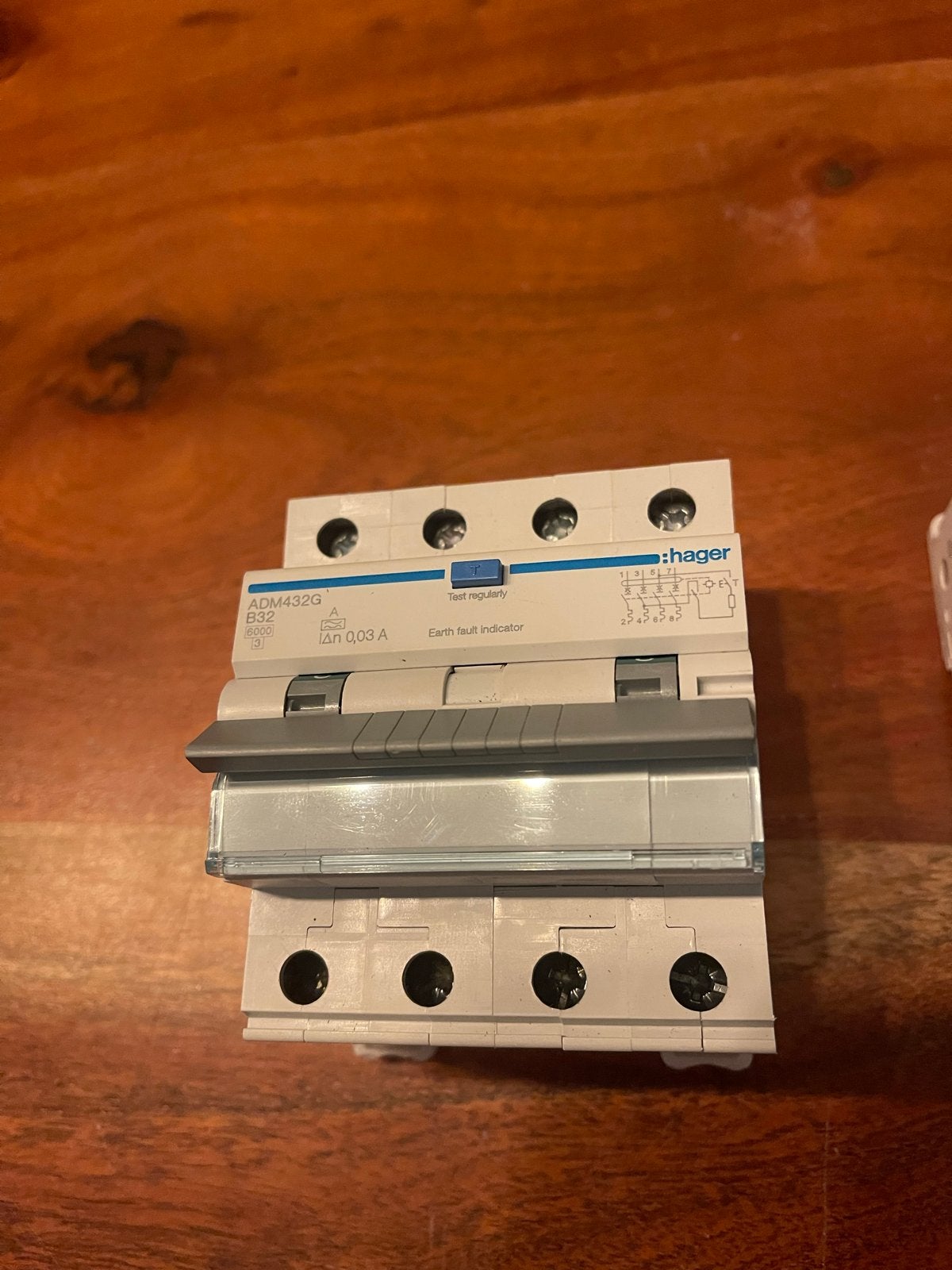 Hager ADM432G B32 Aardlekautomaat - Nieuw, nog 1 stuks, Ophalen of Verzenden, Nieuw, Hager, Aardlekautomaat