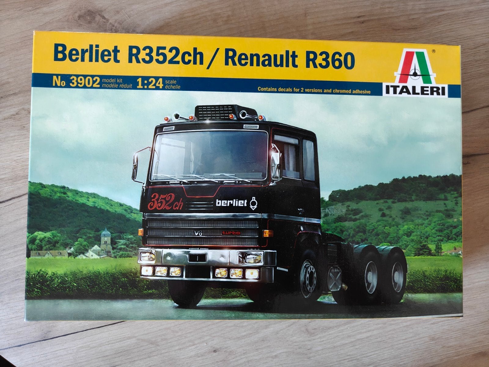 italeri Berliet TRH350/Renault R360 1:24, Ophalen of Verzenden, Zo goed als nieuw, Truck, Italeri