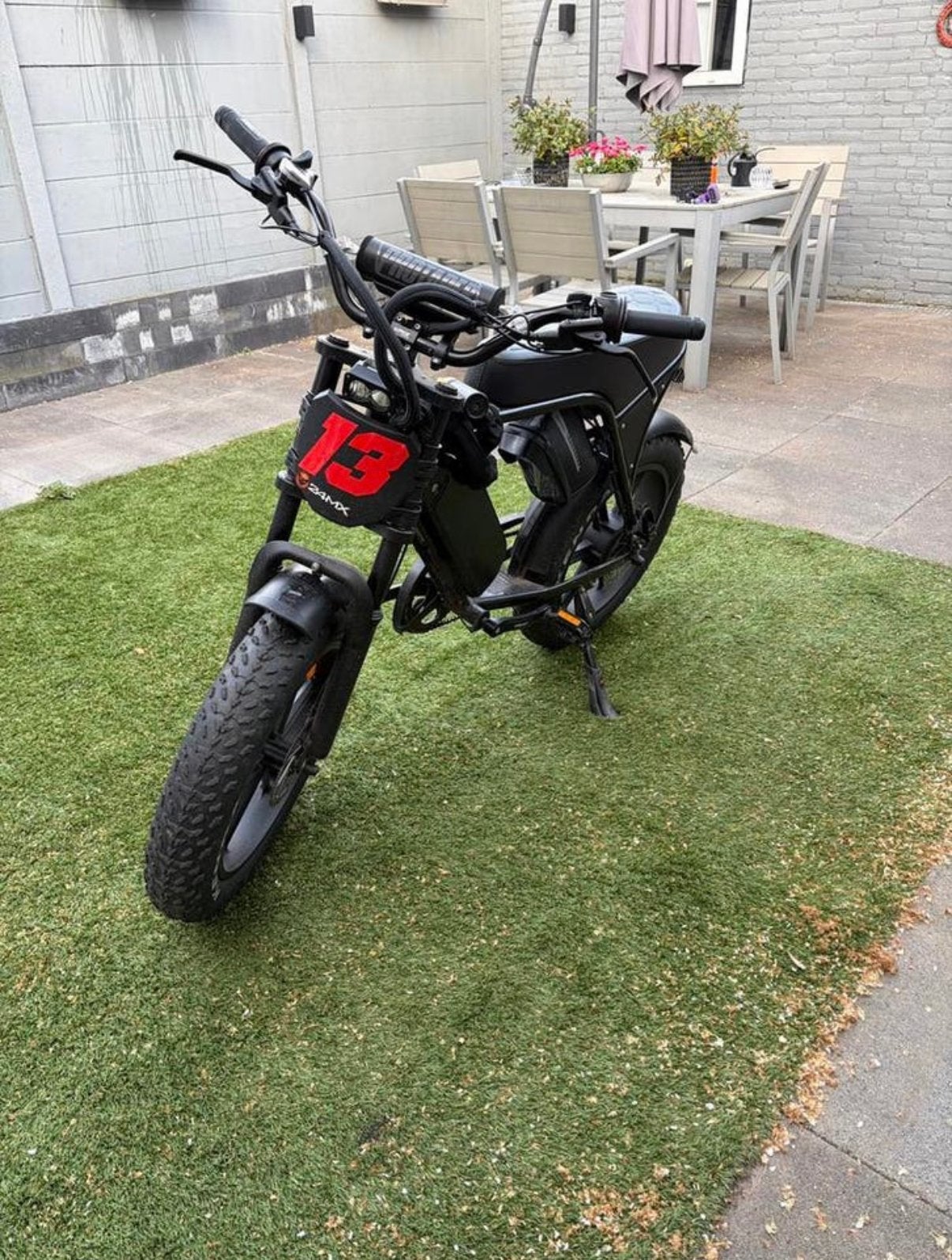 Ouxi v8 (kan custom of normaal), Fietsen en Brommers, Ophalen, Zo goed als nieuw, Overige merken